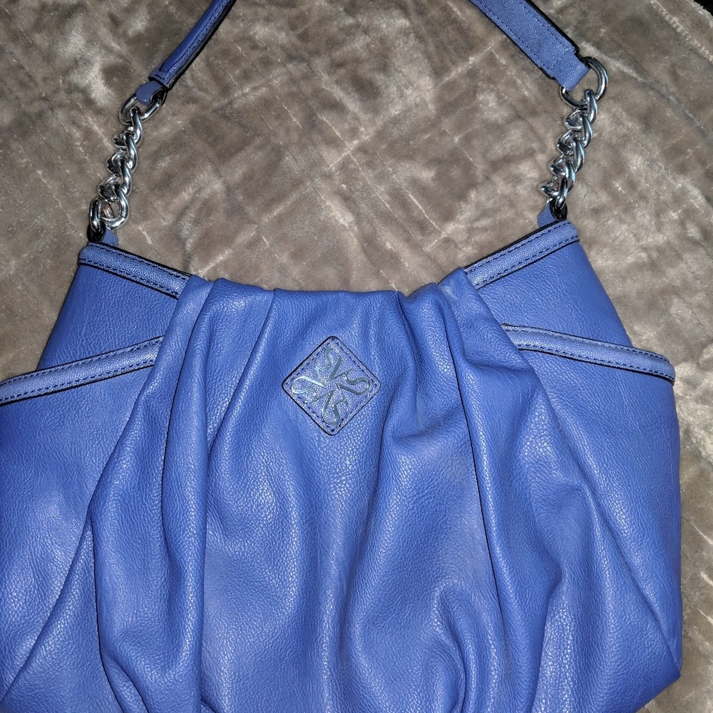 Vera wang shoulder bag
